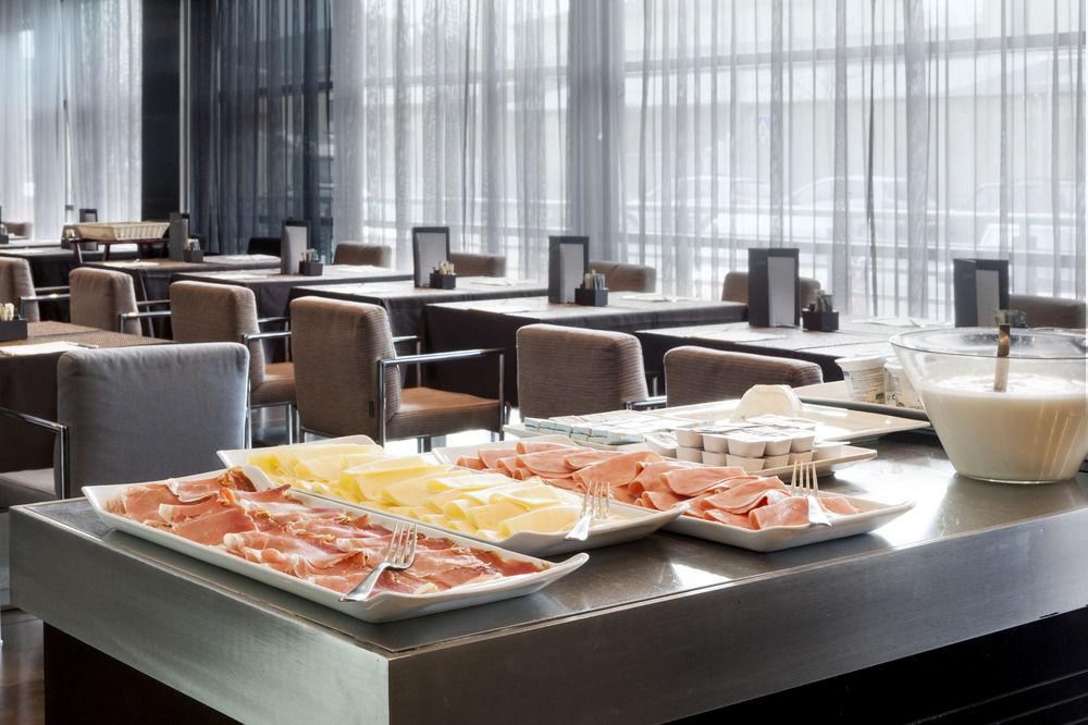 Ac Hotel Firenze By Marriott Екстериор снимка